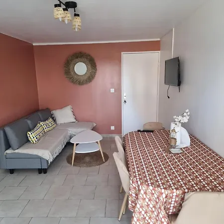 Apartamento à 2 Min De La !