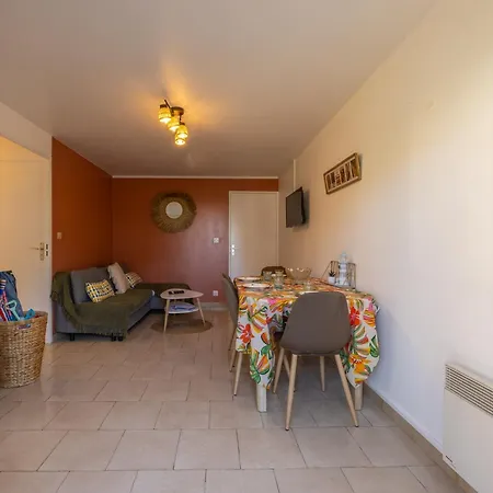 Apartamento The Marine With Terrace & Garden - Welkeys *